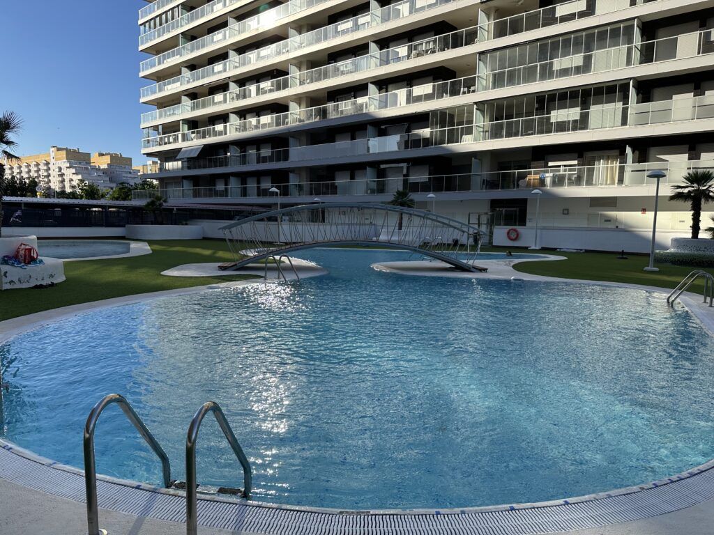 Bazény v Edificio Miramar
