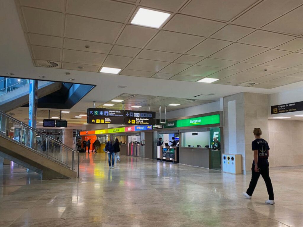 Pronájem apartmánu, půjčovny vozidel