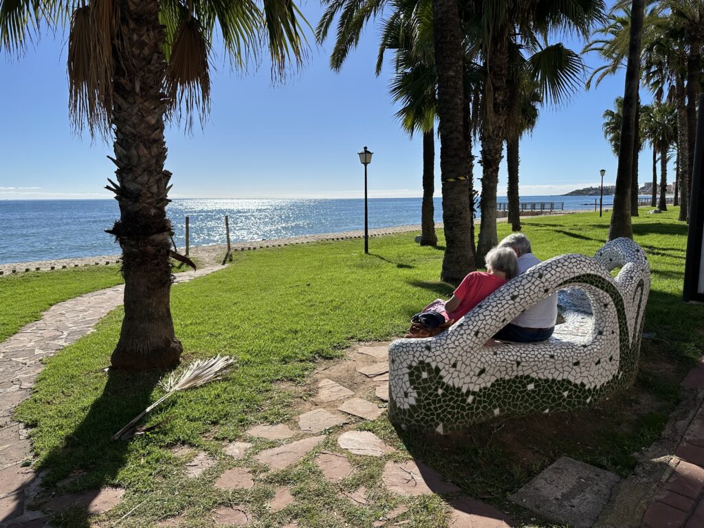 Moře a zeleň v Oropesa del Mar